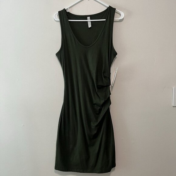 Athleta NWT Della Fitted Green Sleeveless Ruched Side Dress Size Medium - Picture 3 of 9